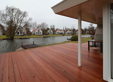 Luxury bungalow with waterfront sauna