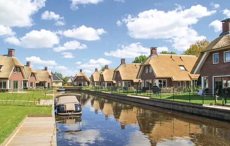 Luxuriöses Ferienhaus für 8 Personen am Wasser - 1