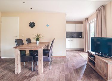 Cozy chalet (4p) on park in Gelderland - 5