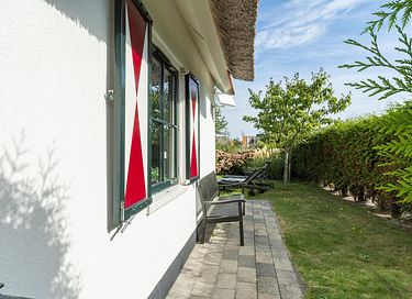 Child-friendly holiday home by the playground - 22