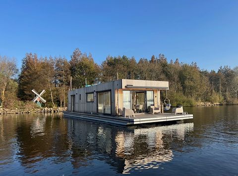 Péniche écologique avec son propre bateau - 2