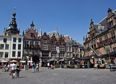 Authentieke stal met kerkelijke balken - 27