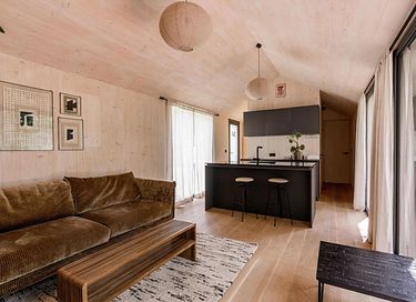 Romantic cabin at a forest edge - 9
