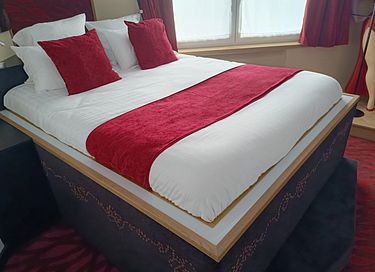 Overnacht in een andere wereld in dit hotel - 41