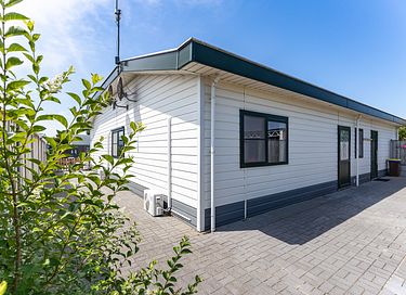 Spacious holiday home with hot tub and garden - 32