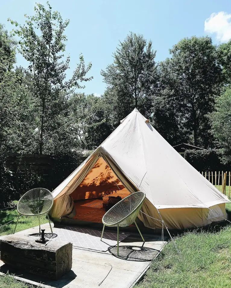 Luxe Glamping tent met verwarmde bedden (FRL) - 1