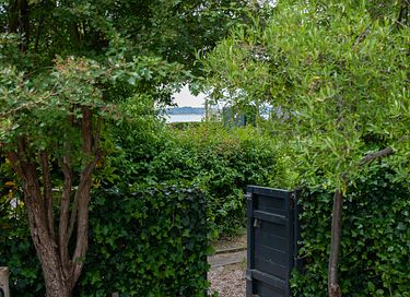 Detached villa with fenced garden - 24