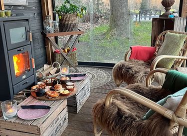 B&B in the forest with private swimming pond - 23