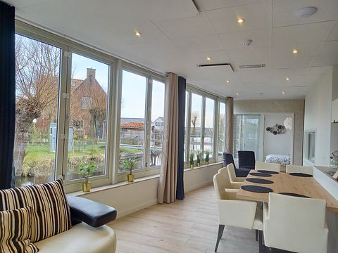 Verblijf direct aan het water in Zuid-Holland - 3