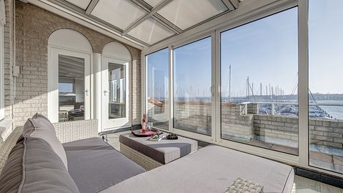 6-person apartment with balcony and view - 2