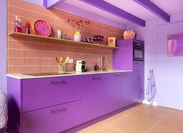 Stilvoll übernachten in einer violetten Oase - 15