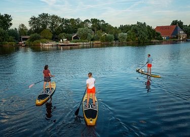 Groepslodge bij het water in Friesland - 32