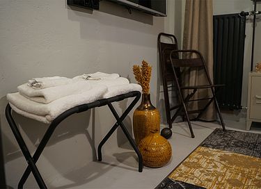 Cellule d'un ancien garde-champêtre dans un hôtel-boutique - 5