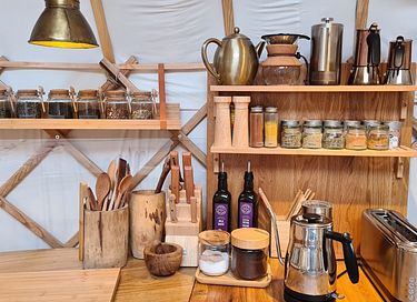 Luxe yurt met Bohemien chic interieur - 14