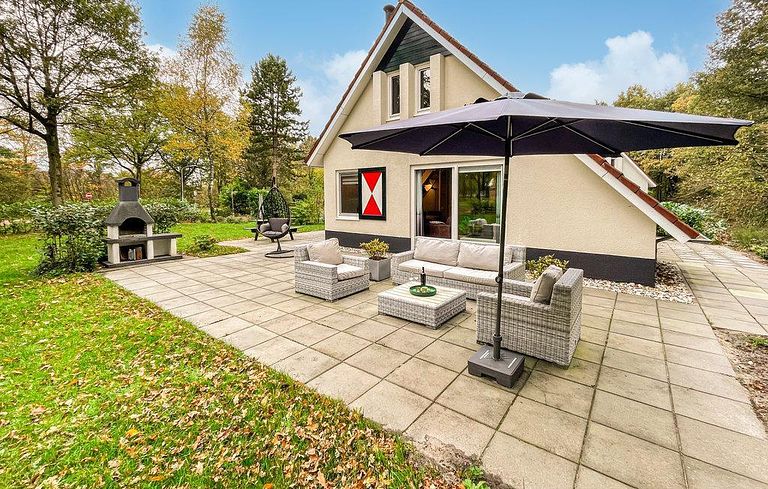 Vakantiehuis met knusse bedstee in Friesland - 1