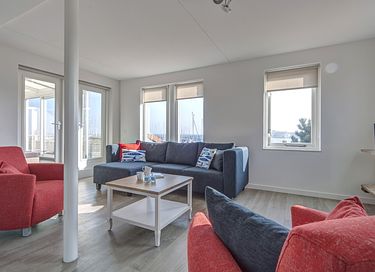 Apartment overlooking the water - 4