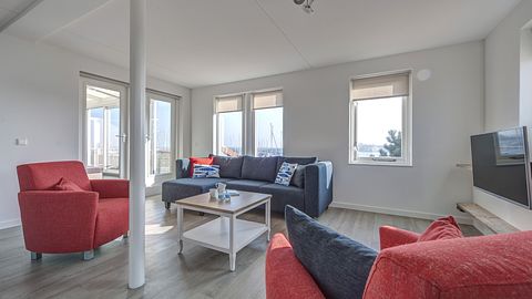Apartment overlooking the water - 4