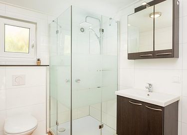Belle cabane au bord de l'eau avec jacuzzi - 16