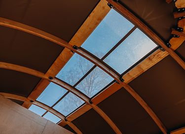 Grote glamping tent met panoramadak  - 12