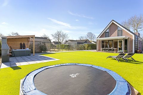Grote vakantievilla met jacuzzi vlakbij zee - 3