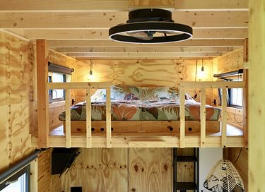 Relax in a cozy house with hot tub - 12