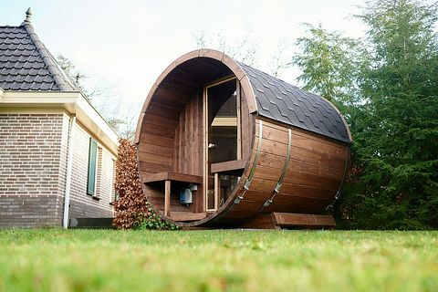 Holiday home with sauna on the Veluwe - 2
