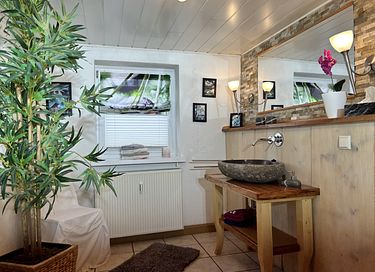 Historisch vakwerkhuis met wellness - 51