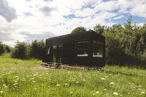 Quiet tiny house near a zoo - 2
