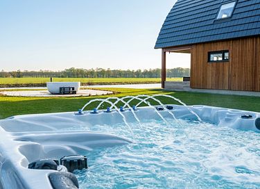 Luxuriöse Wellness Suite am Wasser und mit Aussicht