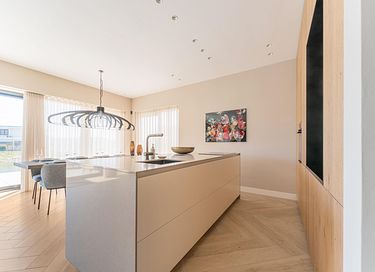 Wellnessvilla aan het water met sauna - 11