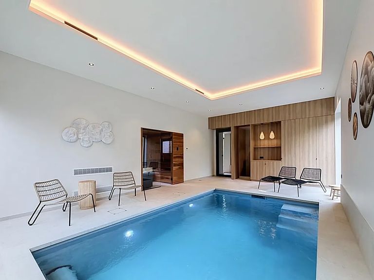 Luxe vakantiehuis met indoor privé zwembad - 1