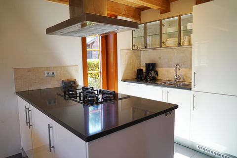Houten blokhut (10p) op leuk vakantiepark - 3