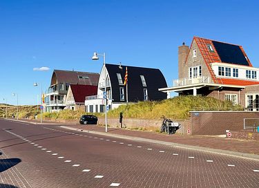Apartment with garden and sea view - 16