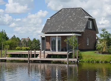 Vacation villa (5p) on the water in Giethoorn - 4
