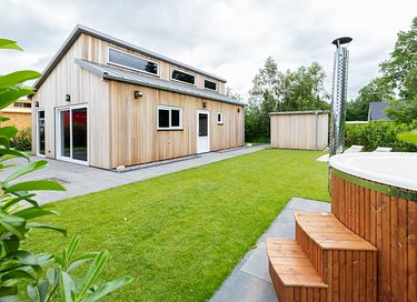 Modern vakantiehuis met hottub in Drenthe - 2