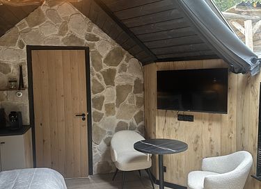 Luxury forest cabin with private jacuzzi - 26