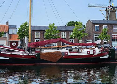 Uniek overnachten op een authentieke zeilboot - 11
