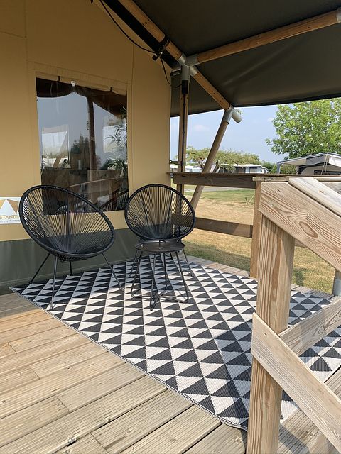 Grote safaritent op avontuurlijke camping - 4