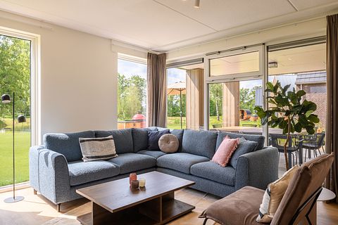 Group accommodation on a park in Drenthe - 3