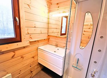 Geräumiges Chalet für Familien im Wald - 15