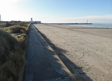 Aan het strand in een historisch ziekenhuis - 3