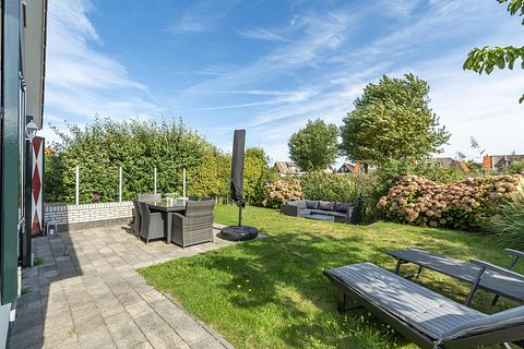 Child-friendly holiday home by the playground - 3