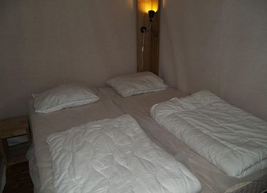 Glamping tent surrounded by beautiful nature - 10