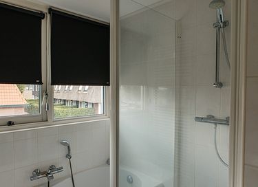 Haus mit Anlegestelle an einem friesischen See - 18