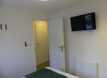 Spacious chalet in Drenthe with a hot tub - 11