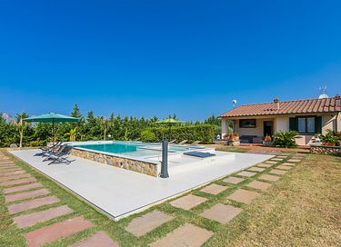 Luxe vakantiehuis met poolhouse  - 24