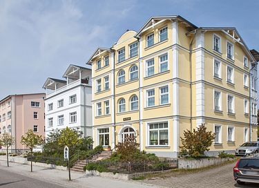Stylish apartment in historical villa - 12