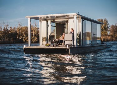 Luxury houseboat in nature reserve - 22