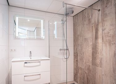 Comfortable stay with view and balcony - 11