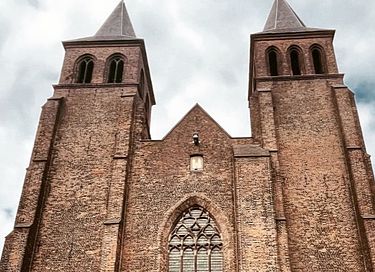 Uniek overnachten in een kerk - 12
